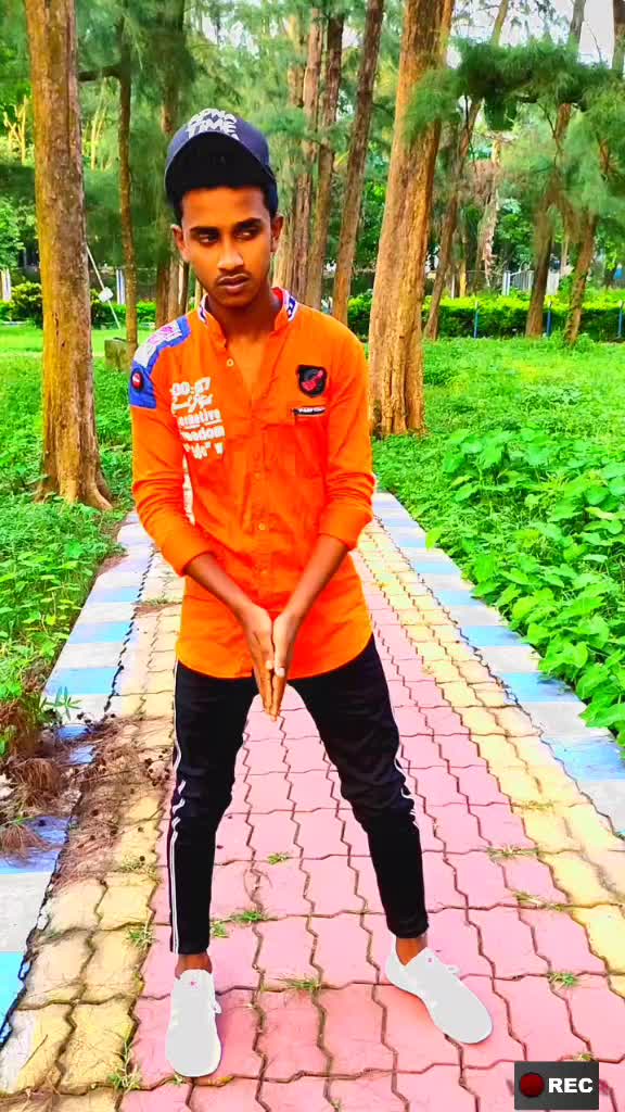 @😜 I AM SINGLE BOY😍