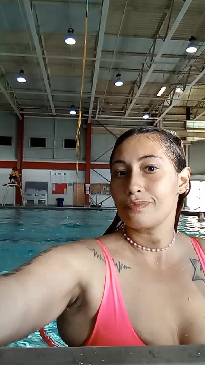 @ashleytalaavera