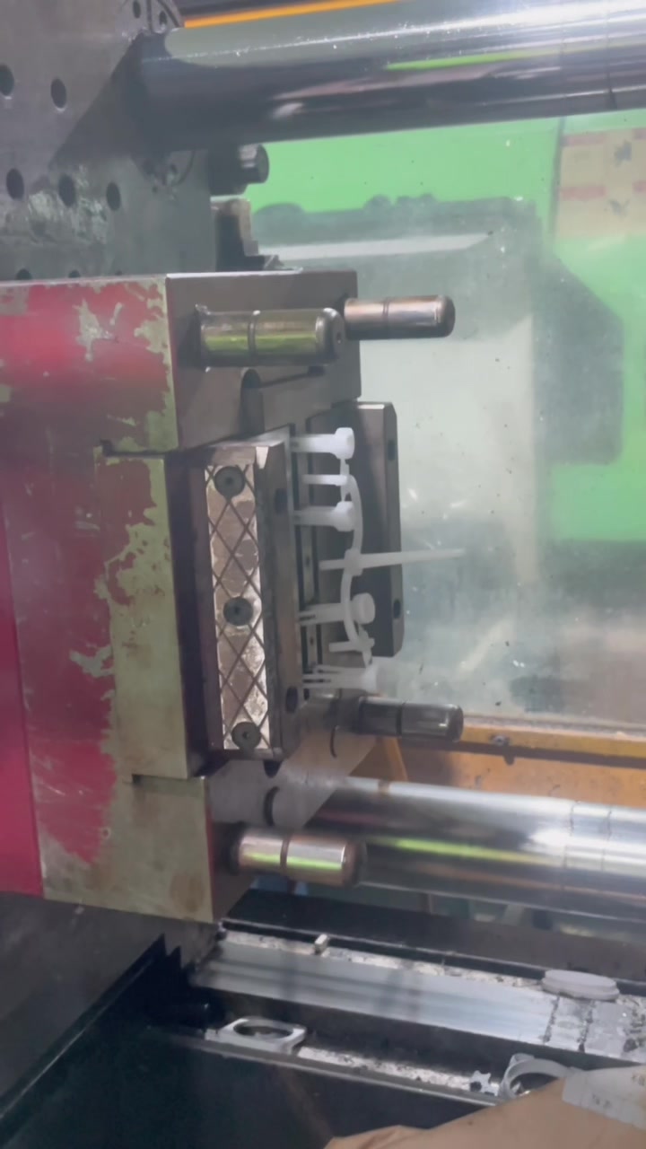 @Injection Mold Factory