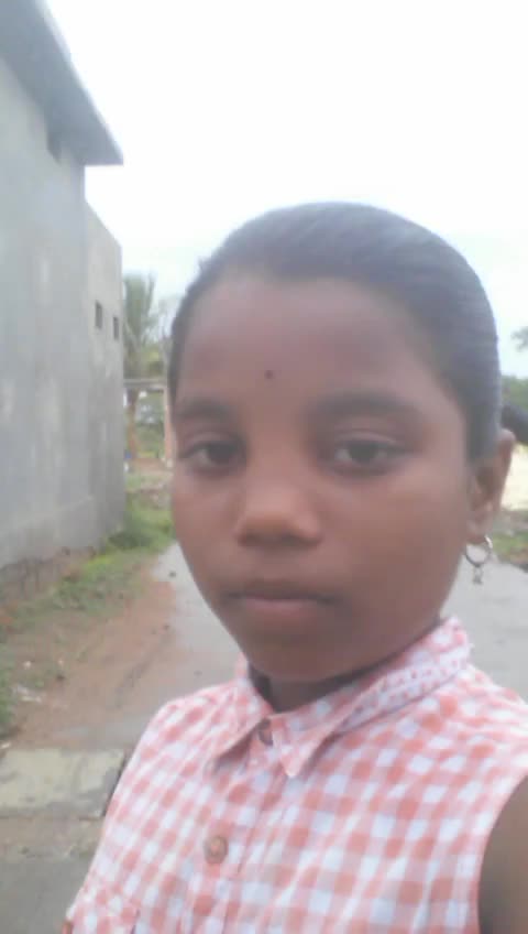 @smart girl akshaya