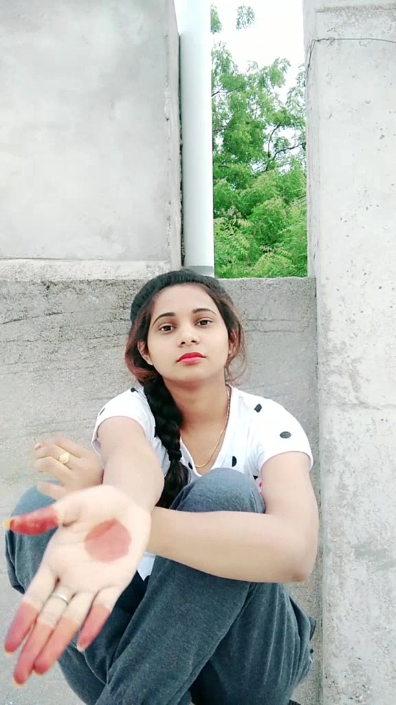 @pihu🐥