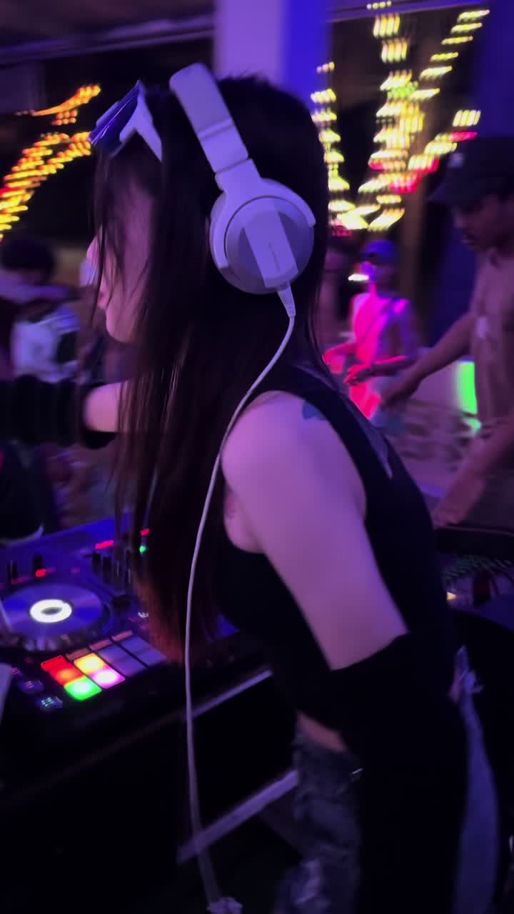 @nuneetolex