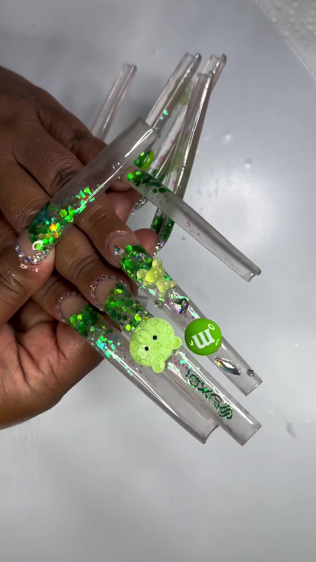 @VULGARNAILZ