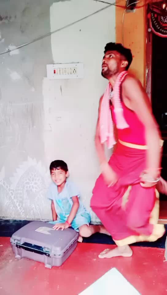 @smile boy laxman