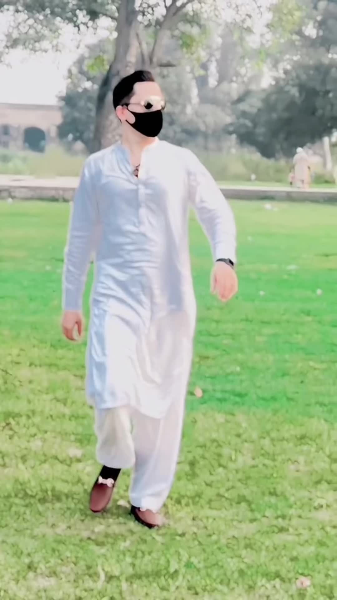 @It&rsquo;s Qasimjoon