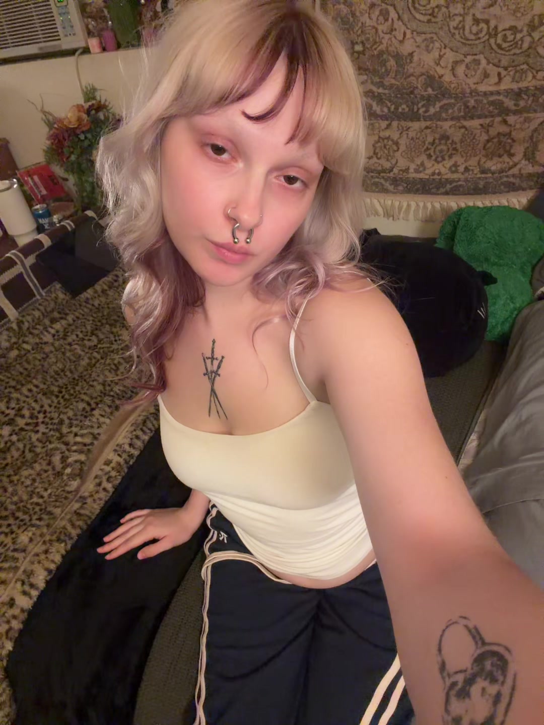 @ᏊˊꈊˋᏊ