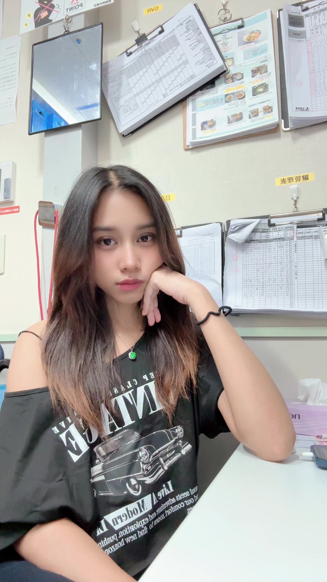 @HONEY KYAW HMAN