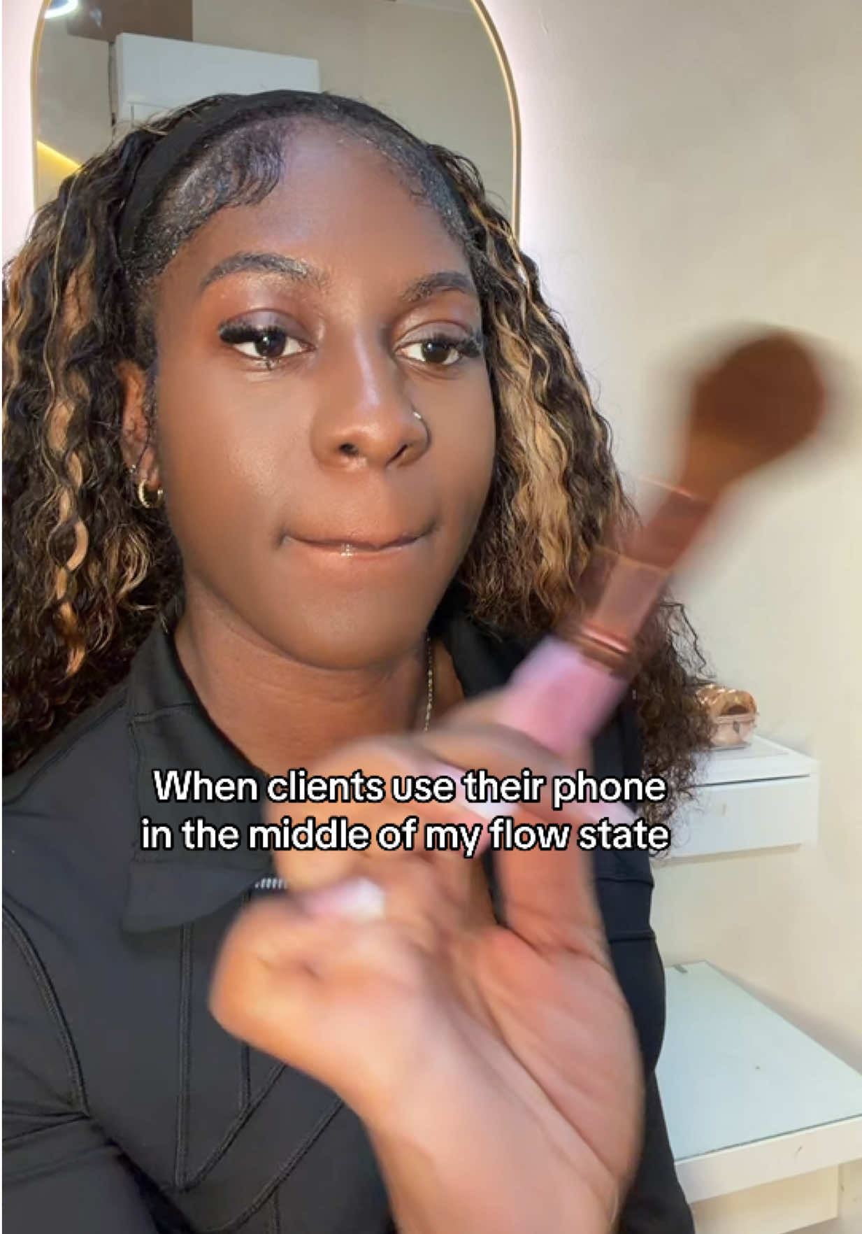 @Luxury Makeup Artist