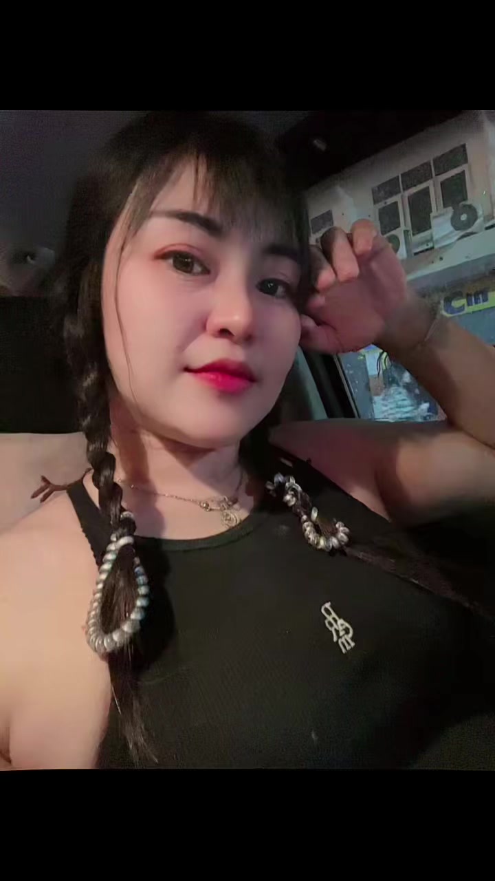 @chompoo