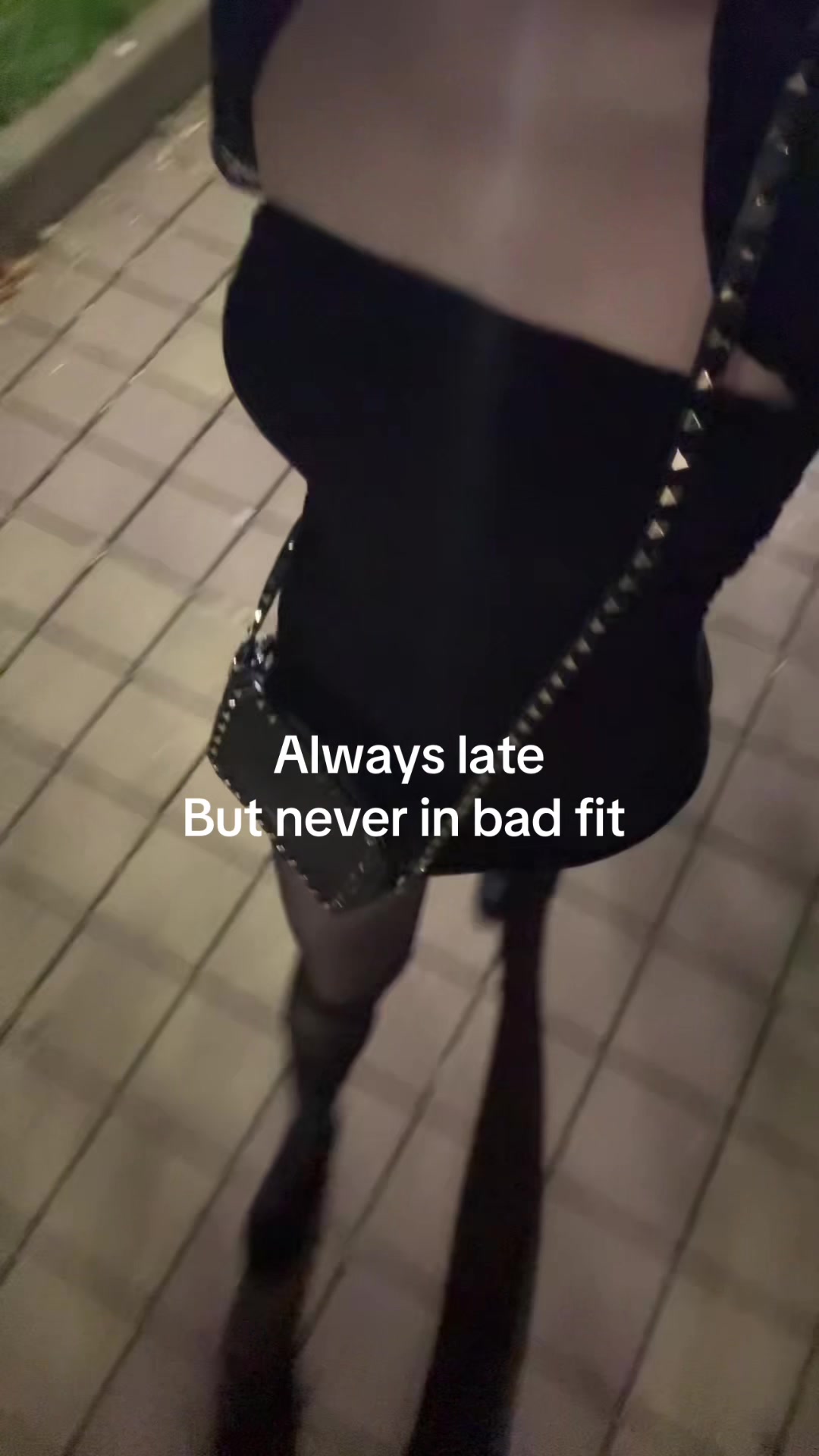 @😼