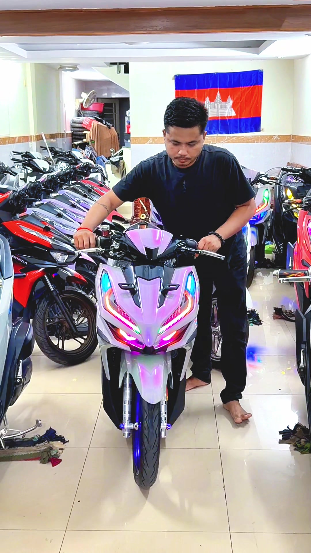 @ភាពសុភ័ក្រ្ត ទិញលក់ម៉ូតូវ៉ៃដូរ
