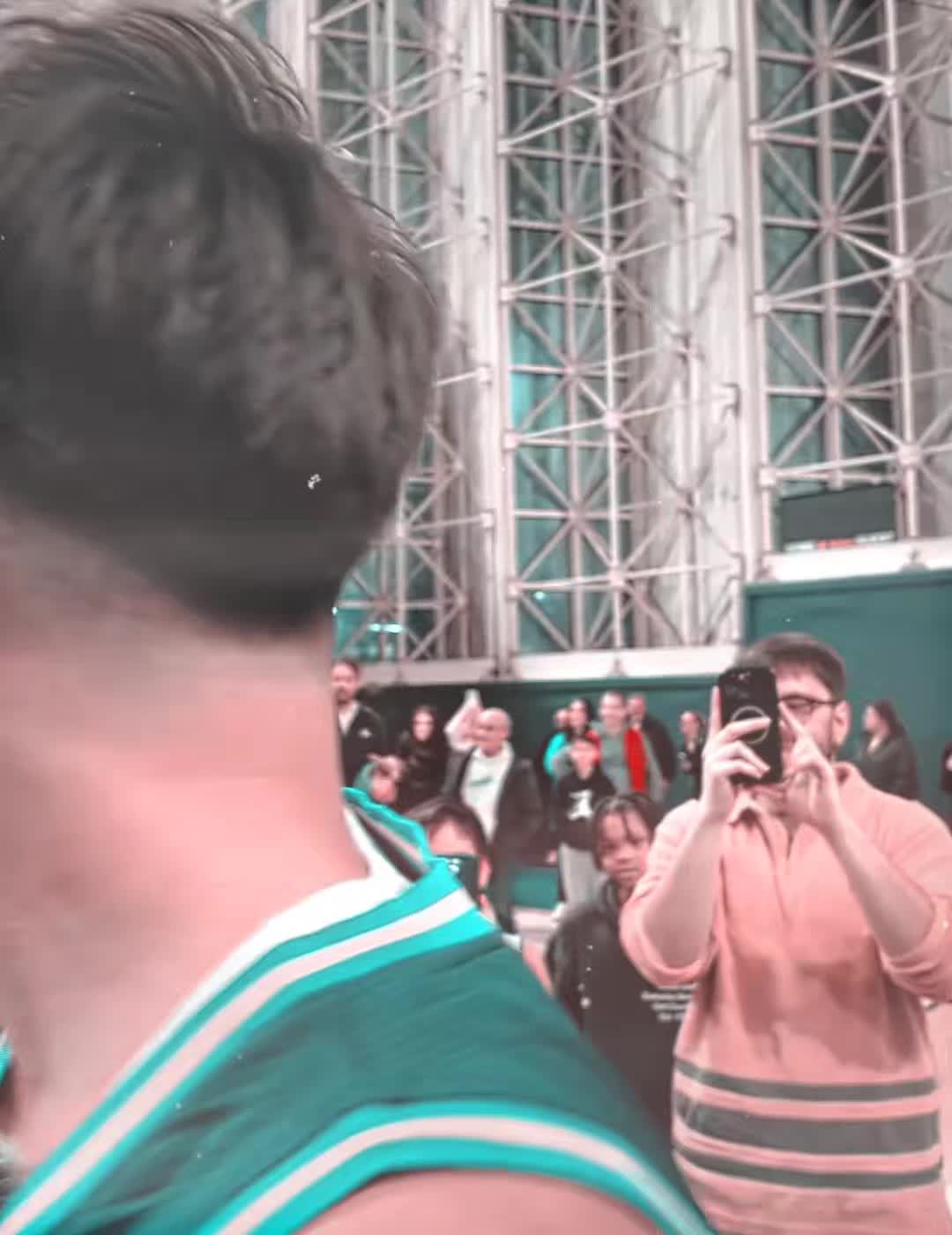 @MK