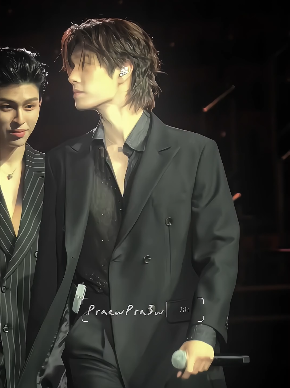 @๐๐๐ฉ๐ก๐ฎ๐ฐ๐ข๐ข