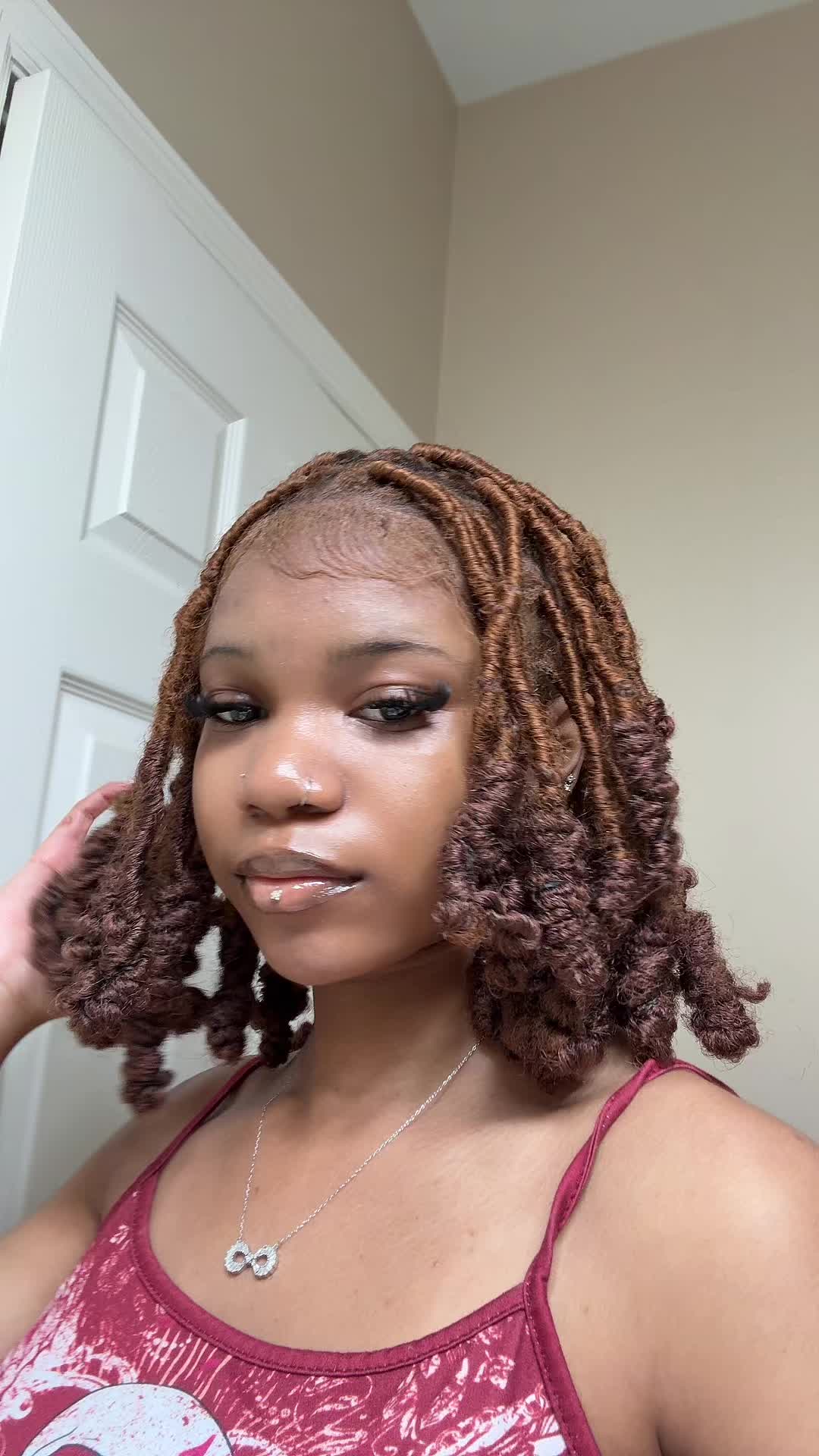 @jaszmyn ♱.