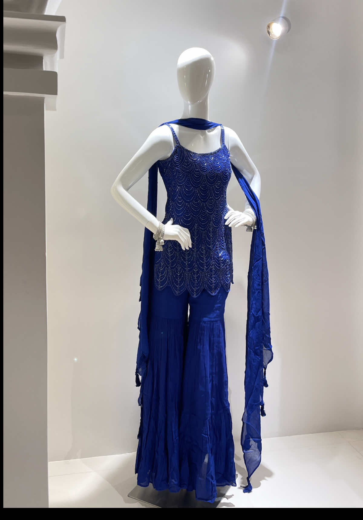 @ashwiniwears