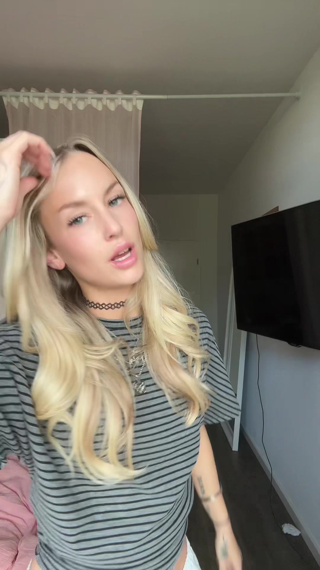 @Leonie