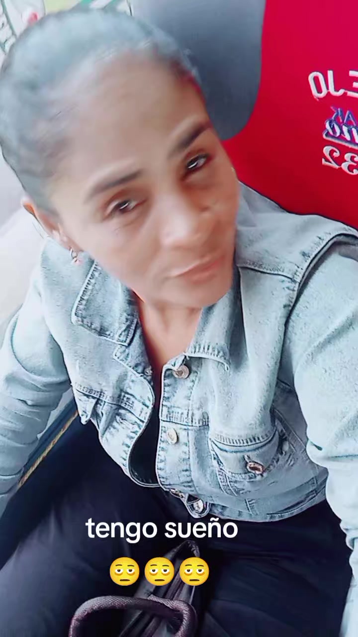 @Mar&iacute;a Castro 😘😘😘😘