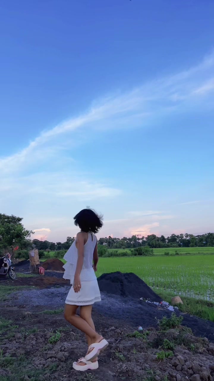 @Mona🪻