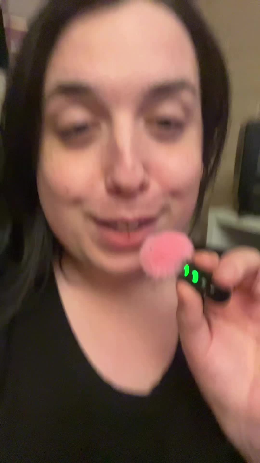 @nicole