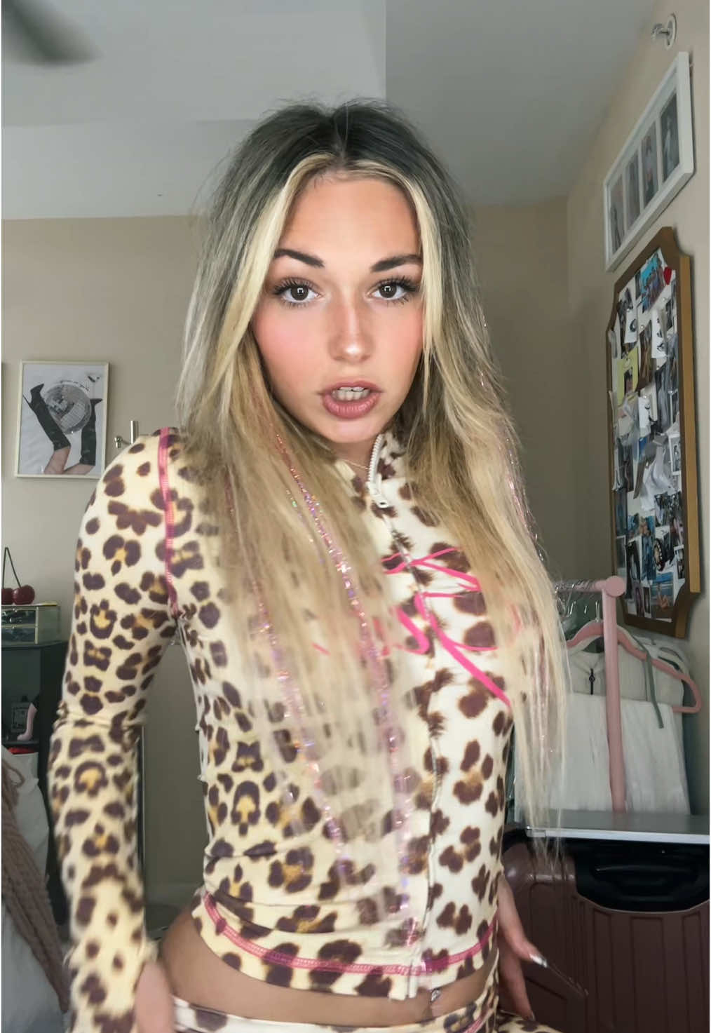 @tessa lee