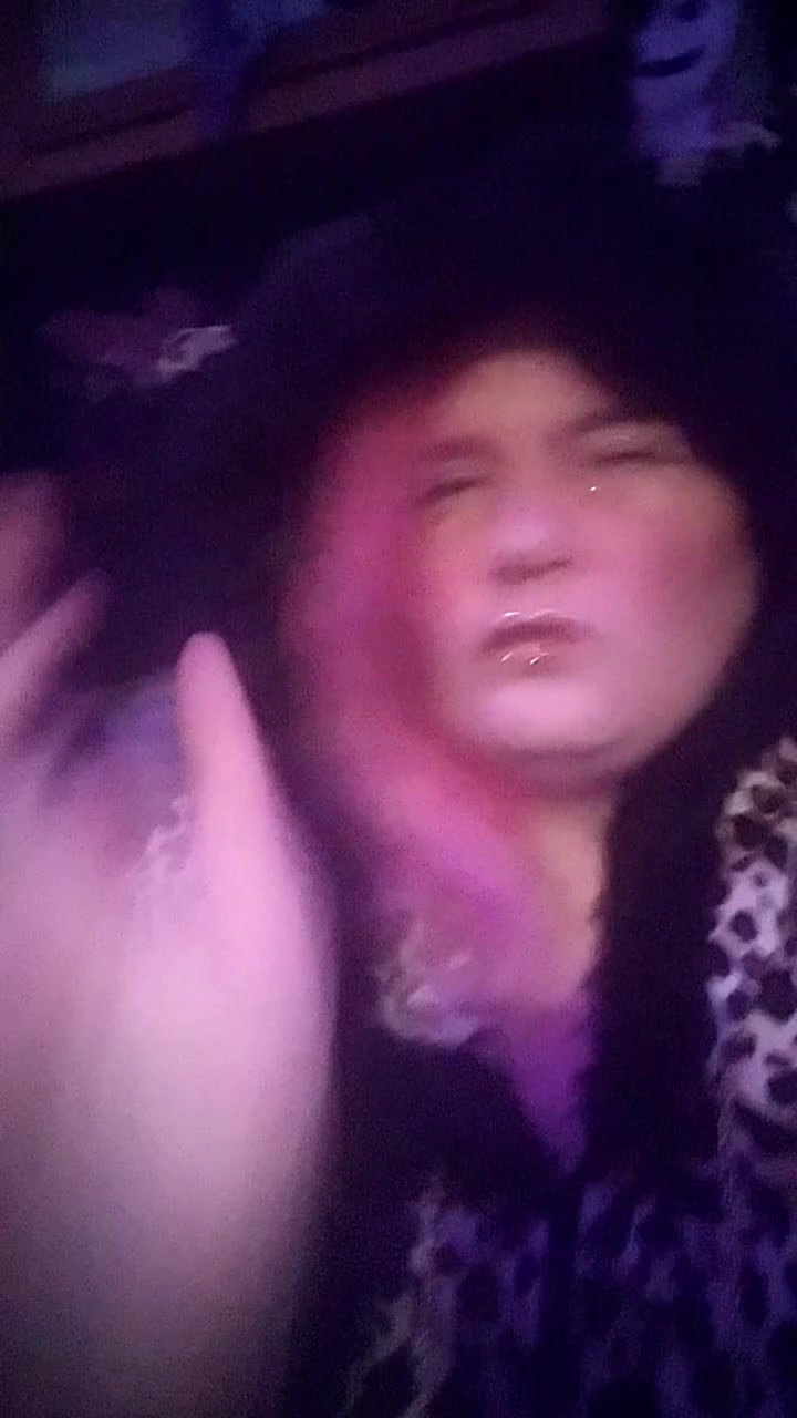 @MsKnotty Perv