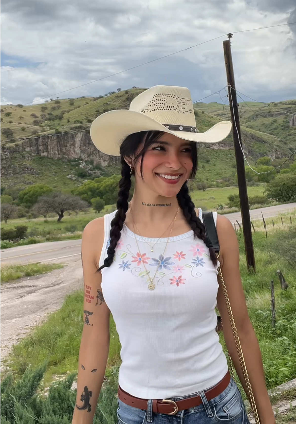 @;-) Vane Tena ⛰️