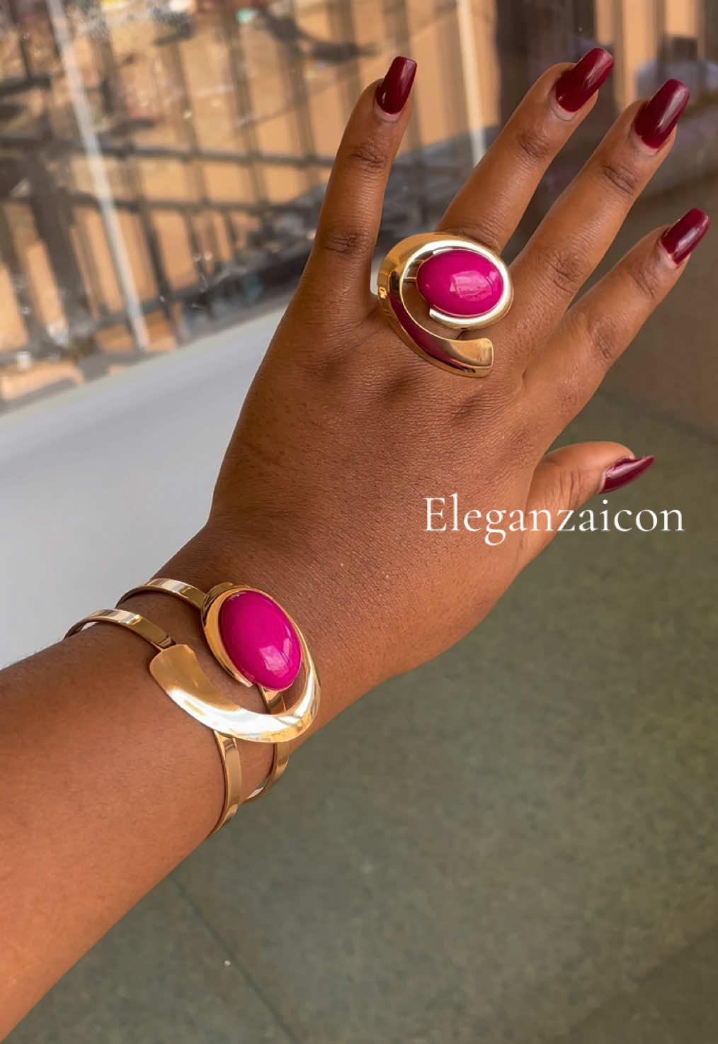 @ELEGANZAicon-jewelry/bag/heels