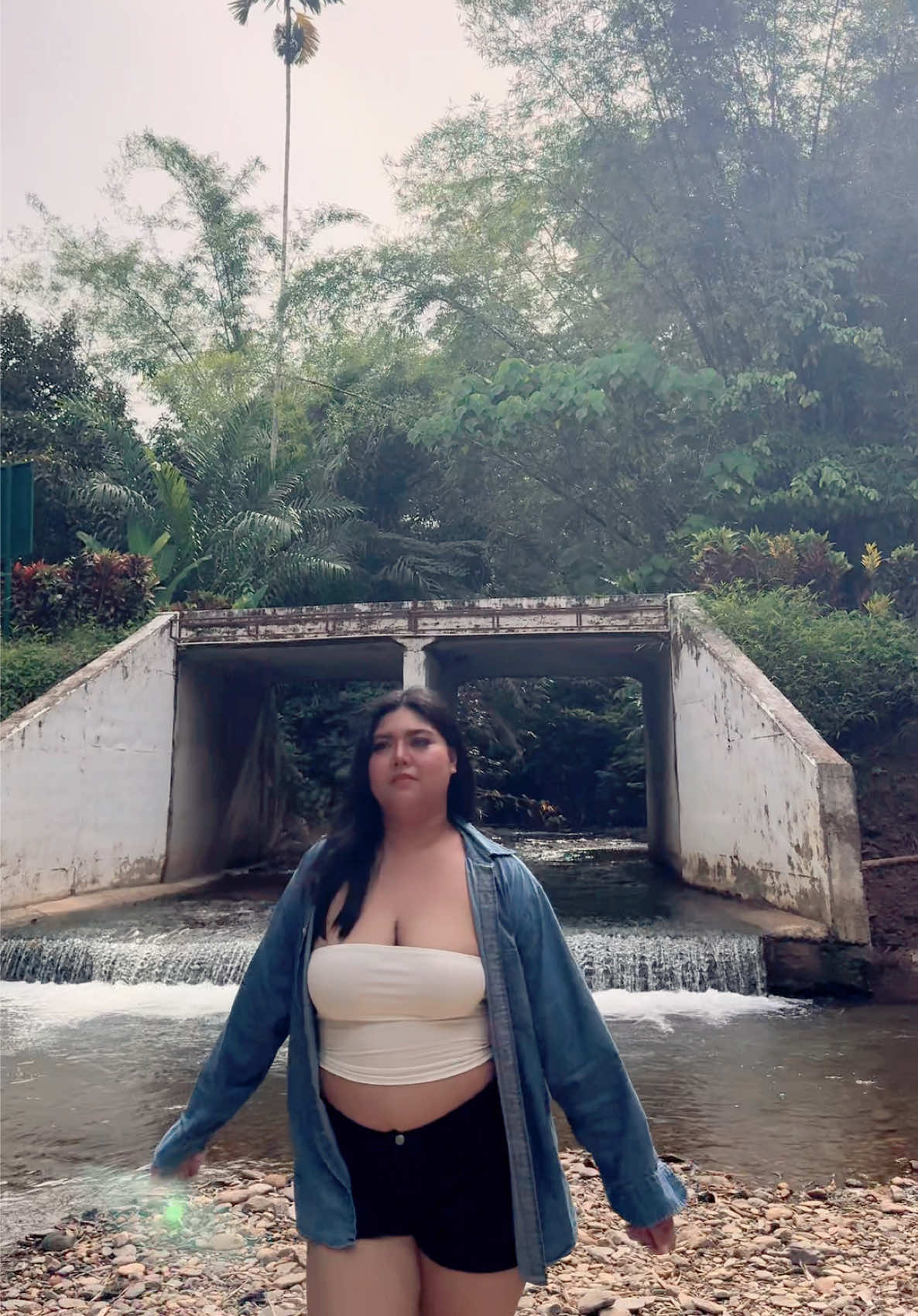 @ฉันชื่อเอลิซ🧿🥥🌴