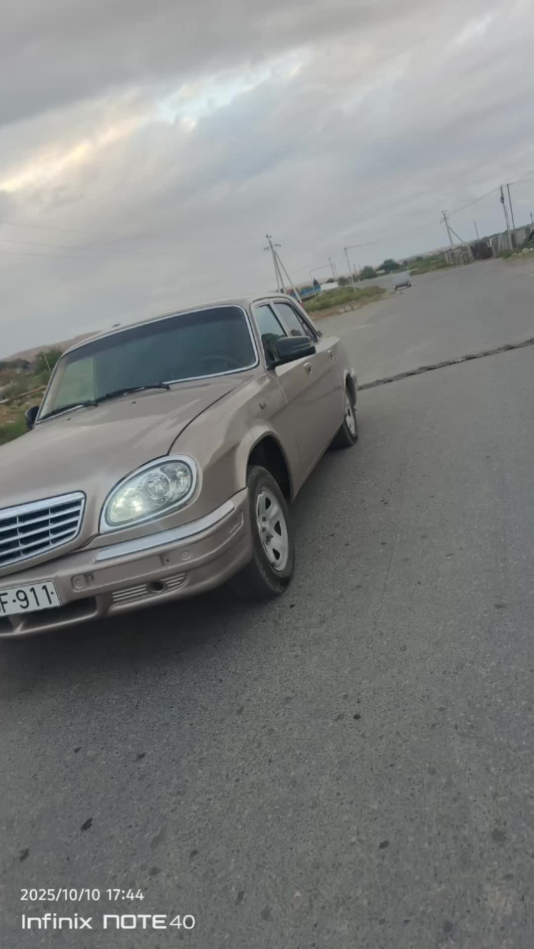 @Siyəzən
