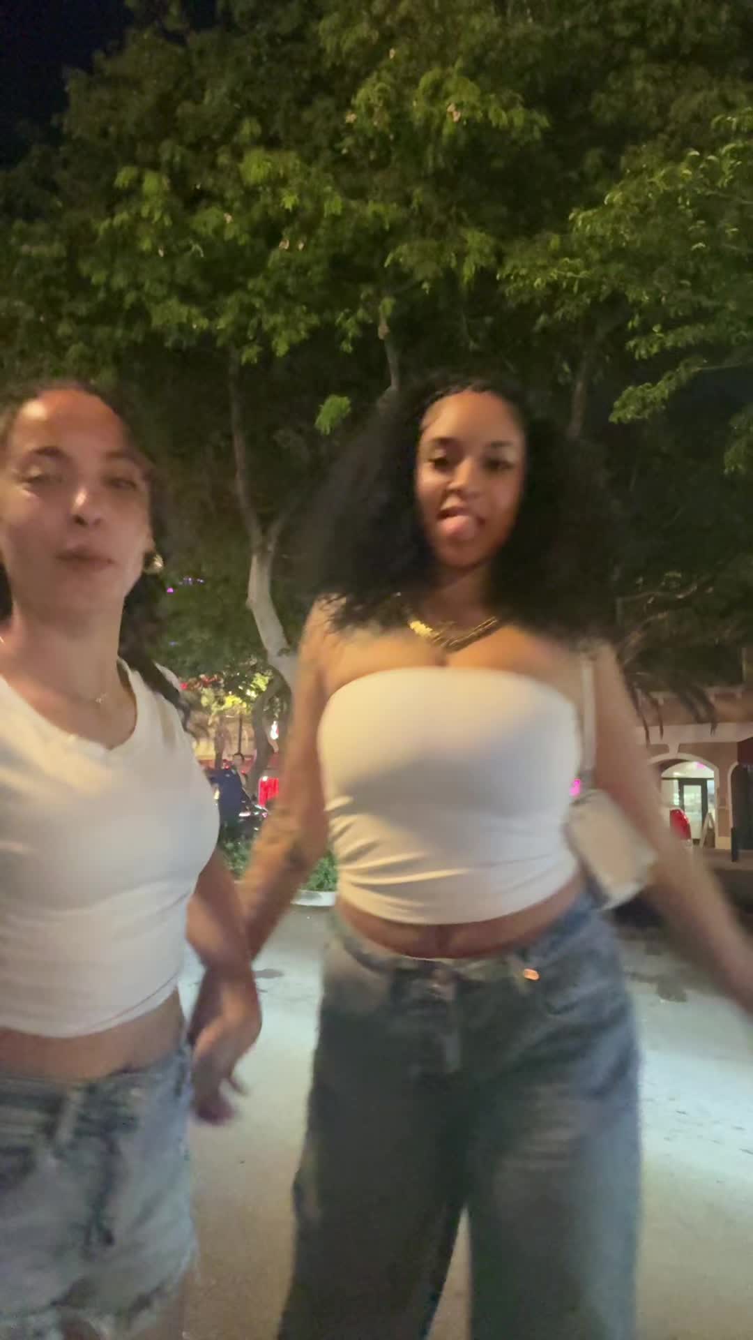 @Da_Barbiez