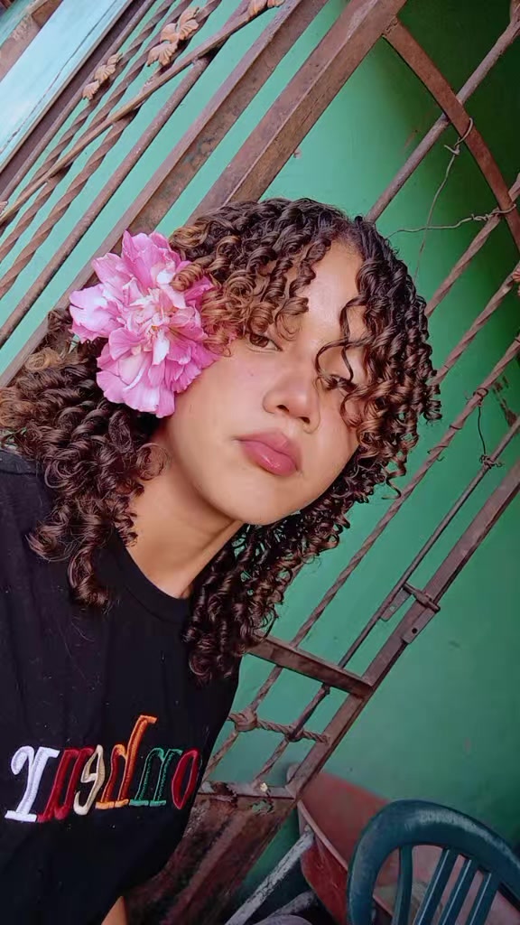 @LORE🧚♀️