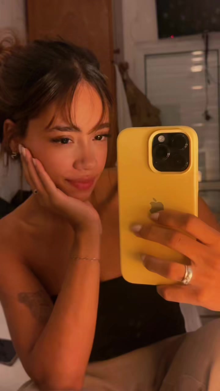 @sophiasreys