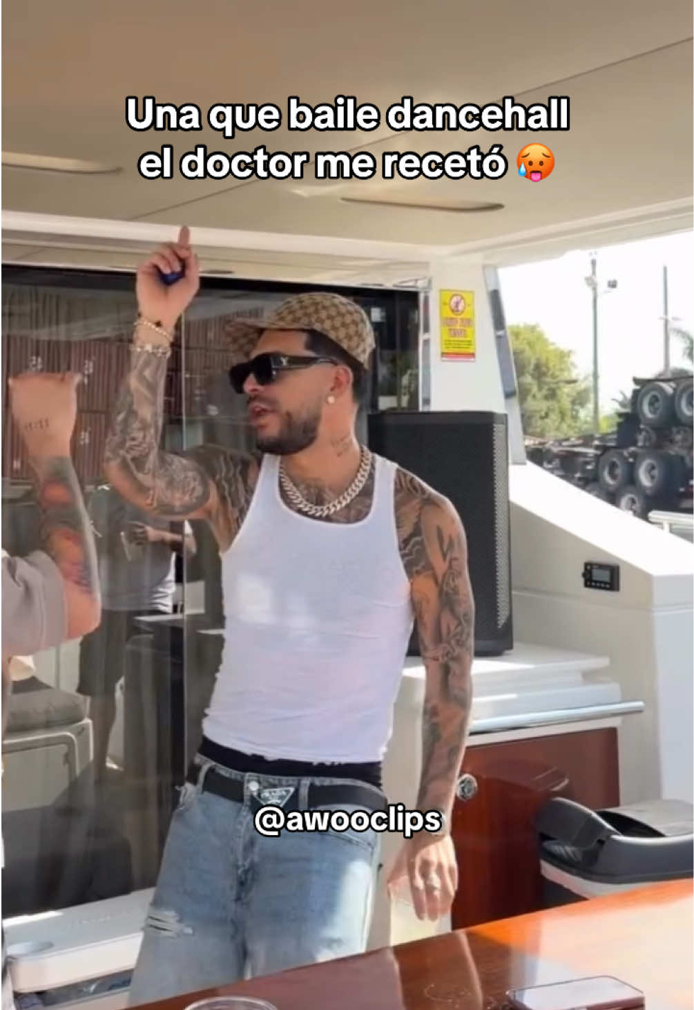 @Awooclips