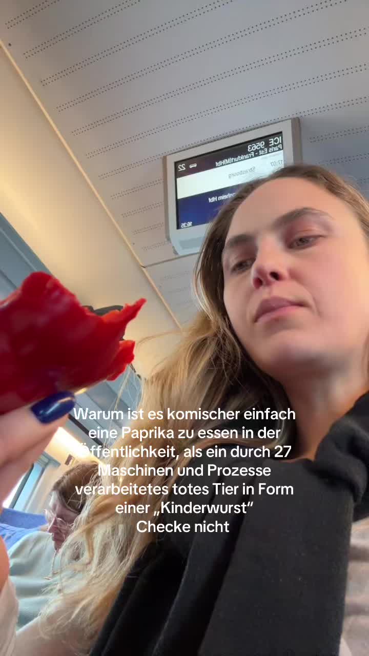 @Elena Carriere