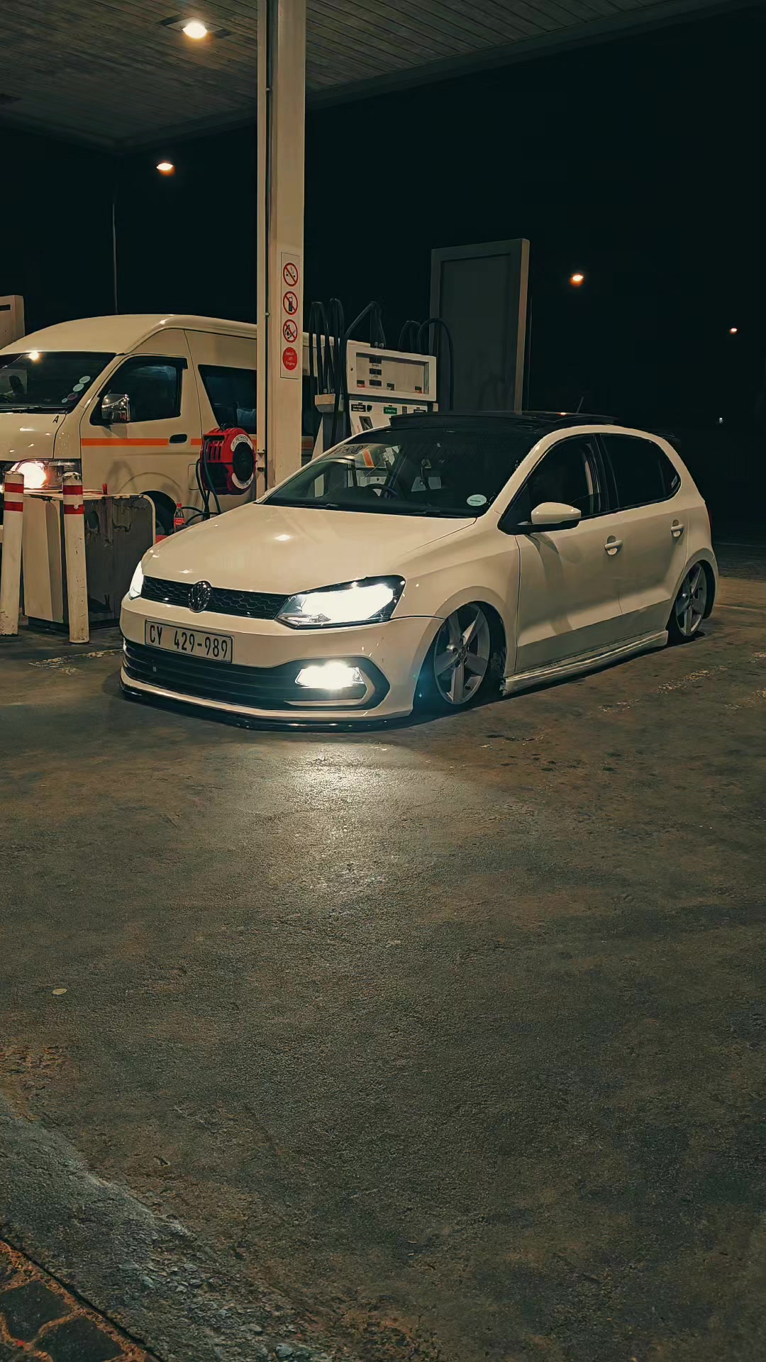 @travis_airm6x