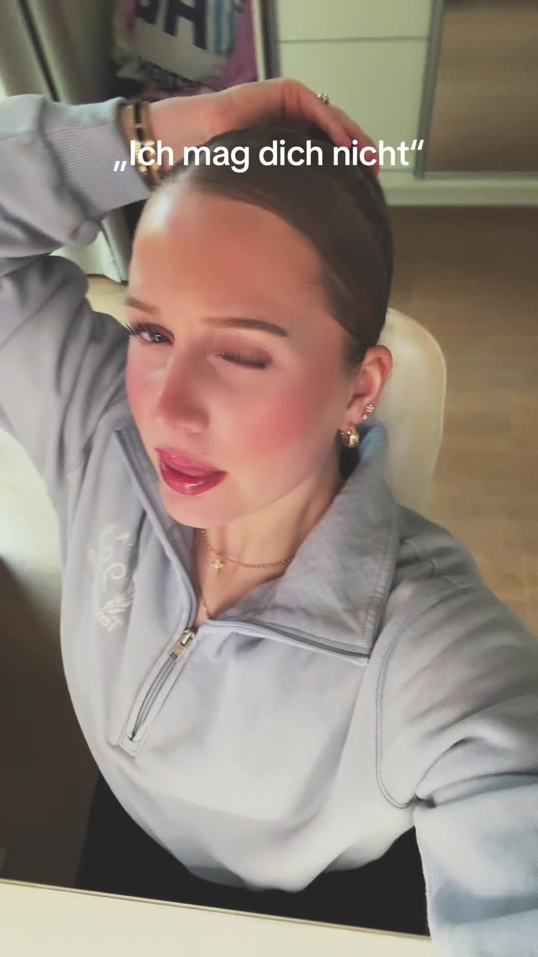 @🍒𝐸 𝑀 𝑀 𝐼🍒