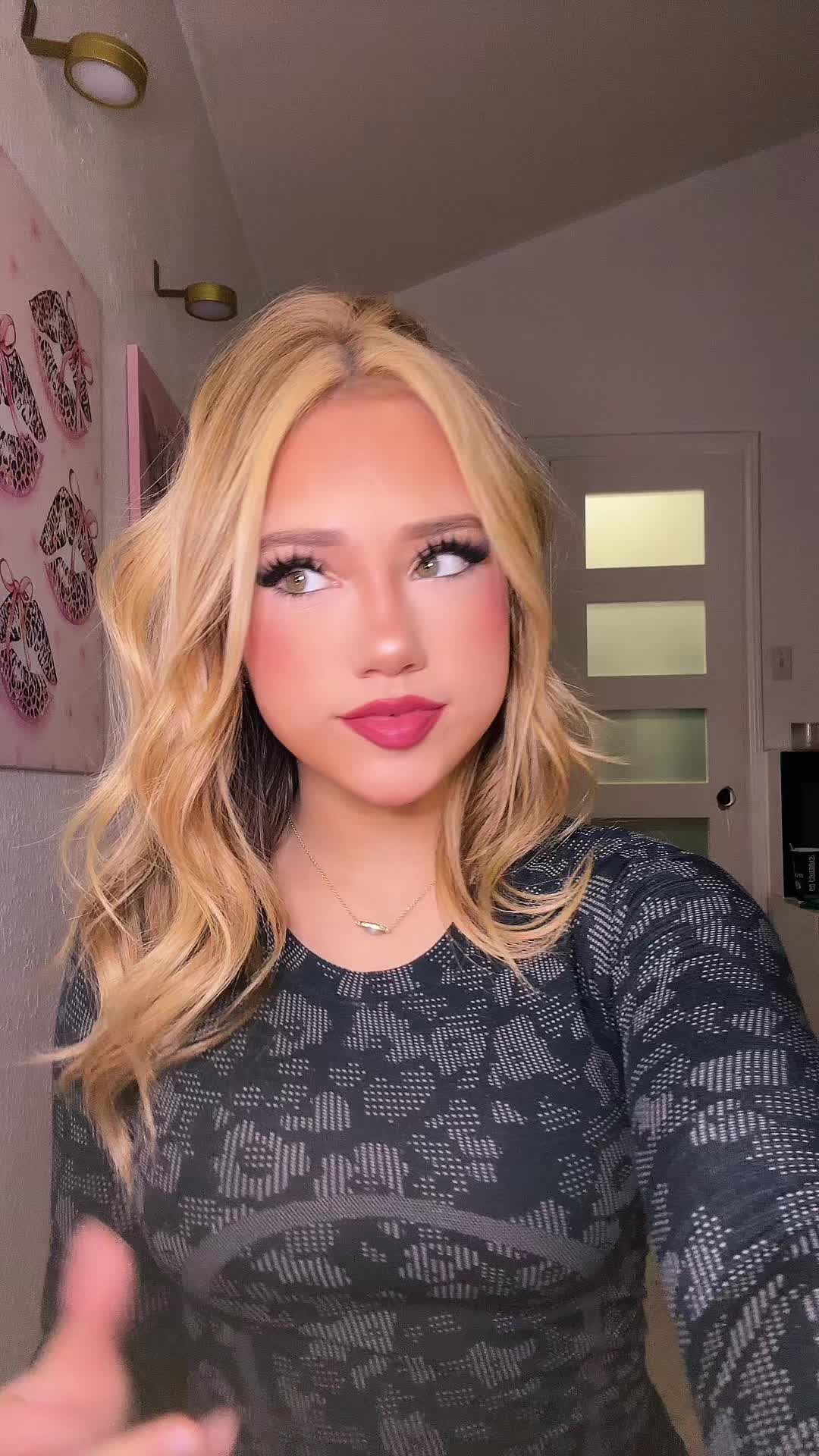 @mena.lux.delamatyr