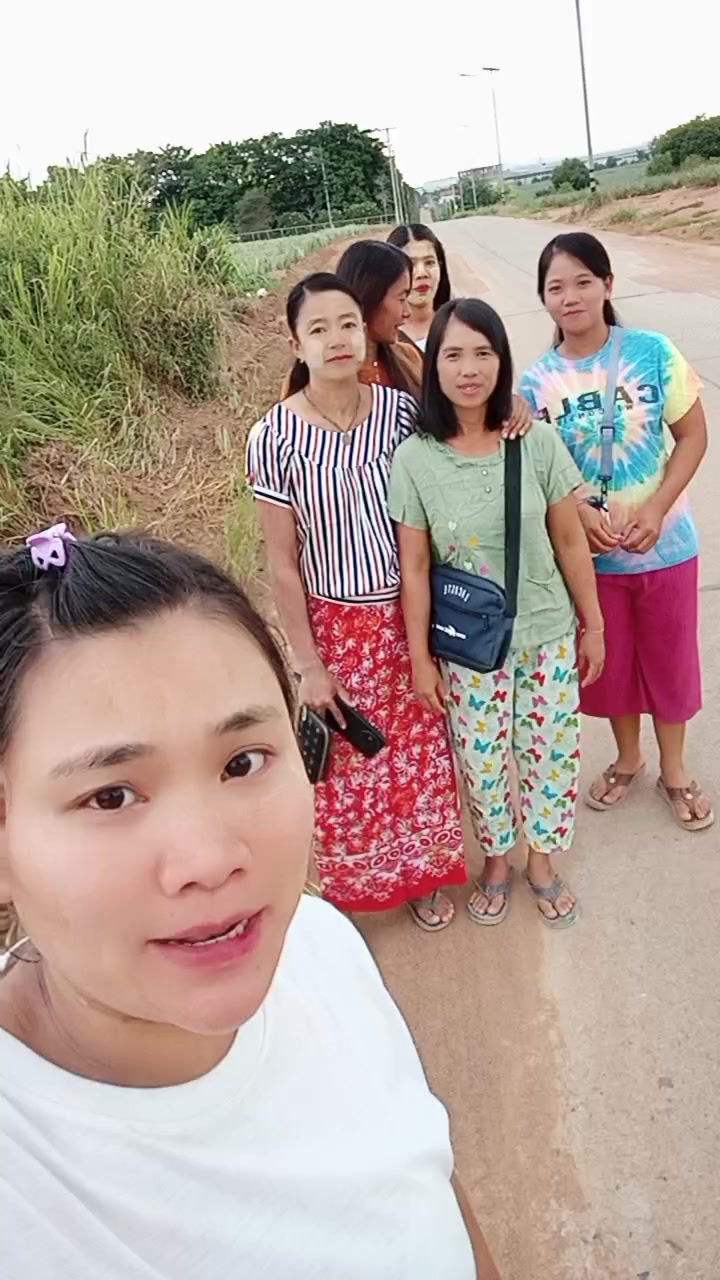 @Maw Maw Thet