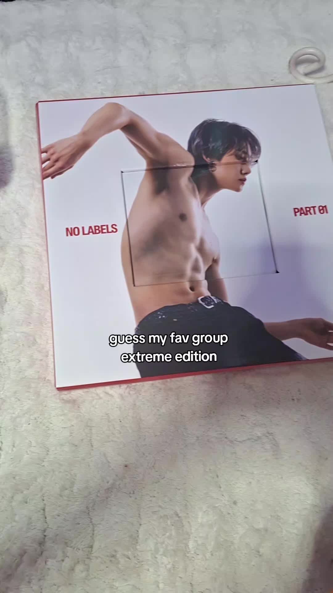 @Leeknow his oily ass cheeks