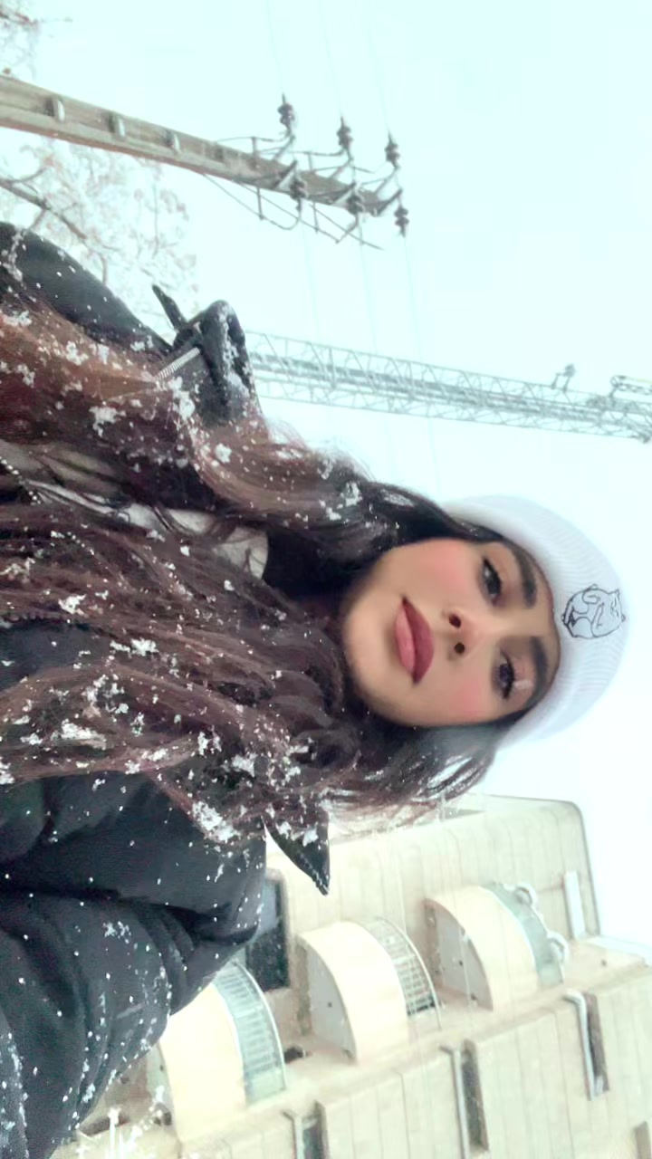 @melikaa