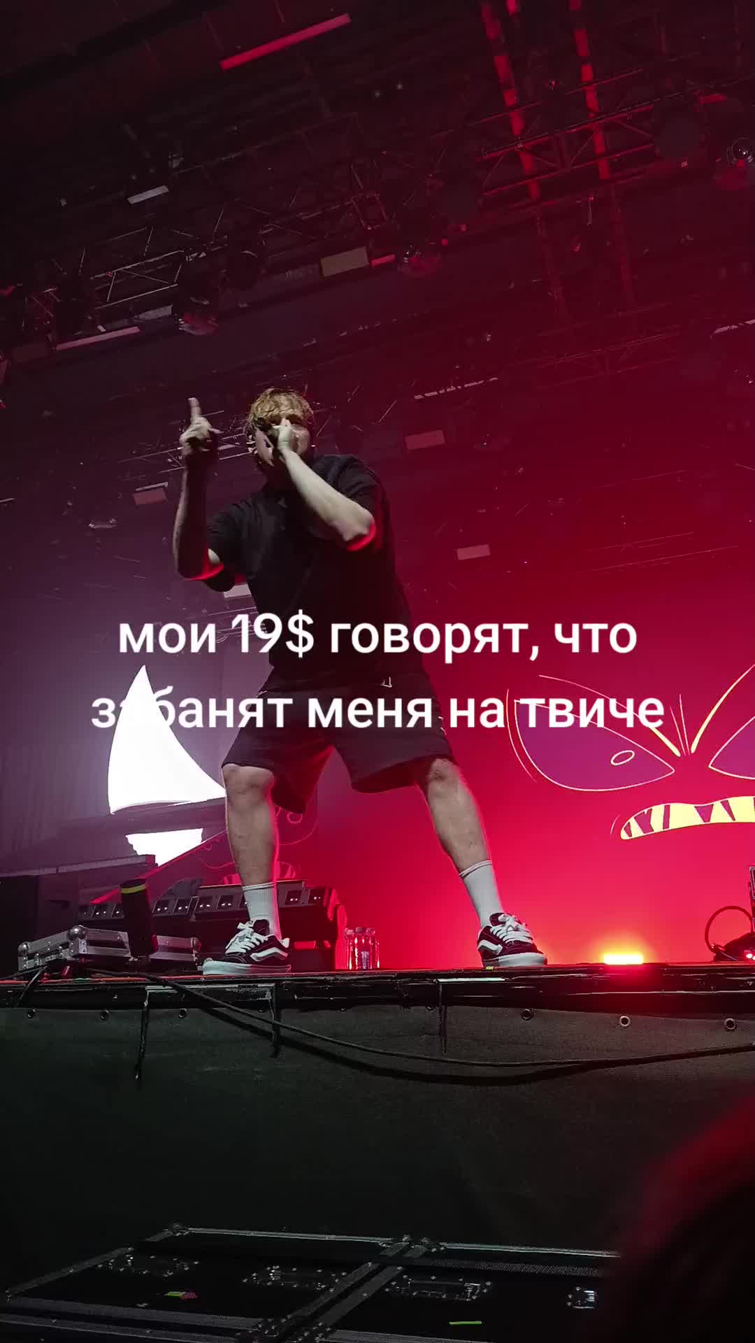 @Ли Ксения