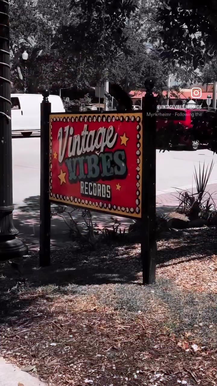 @Vintage Vibes Records