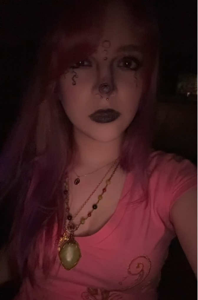 @❦✩𝒮𝒶𝓇𝒶𝒽♫☀︎︎
