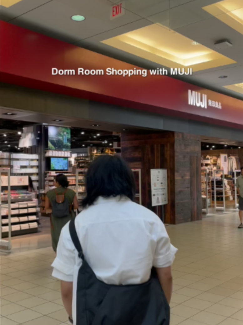 @MUJI Canada