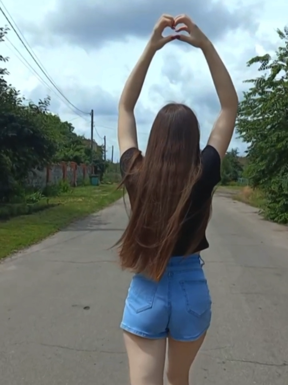 @Алиныч♡