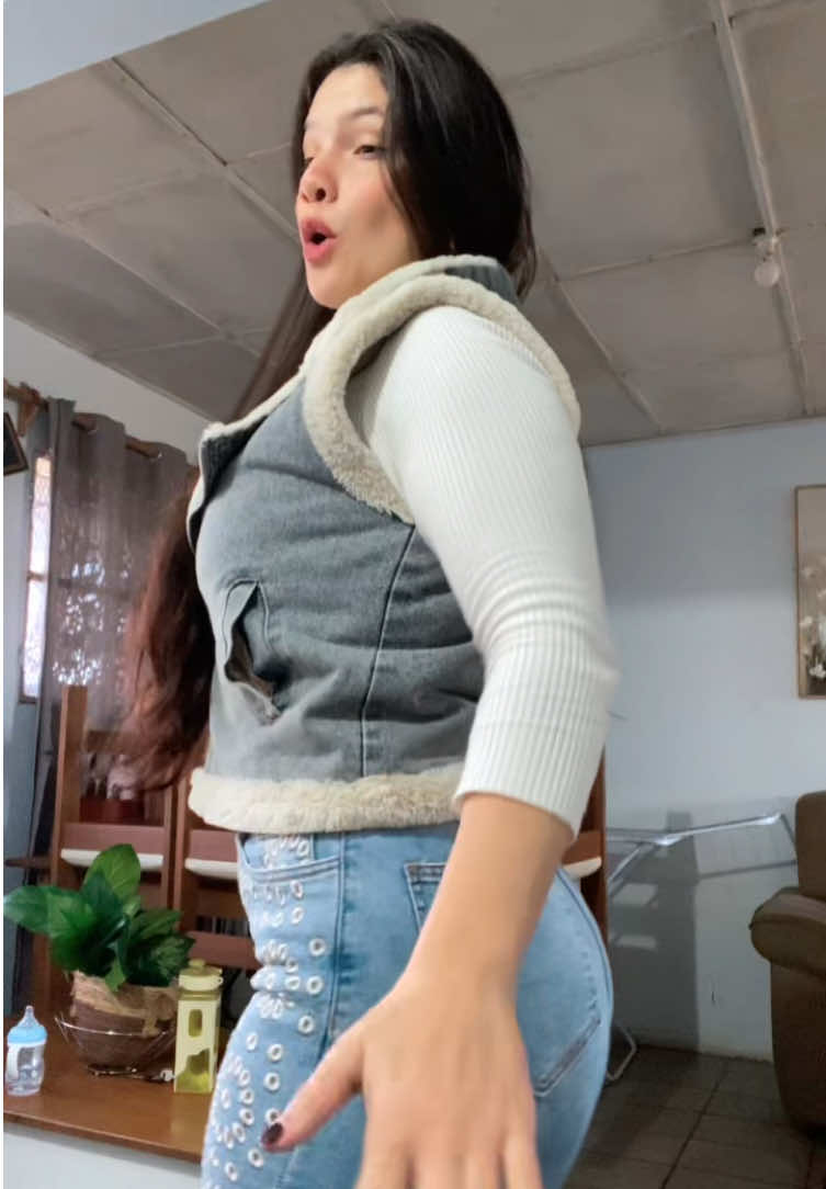 @Correa correa🍓💙❣️✨
