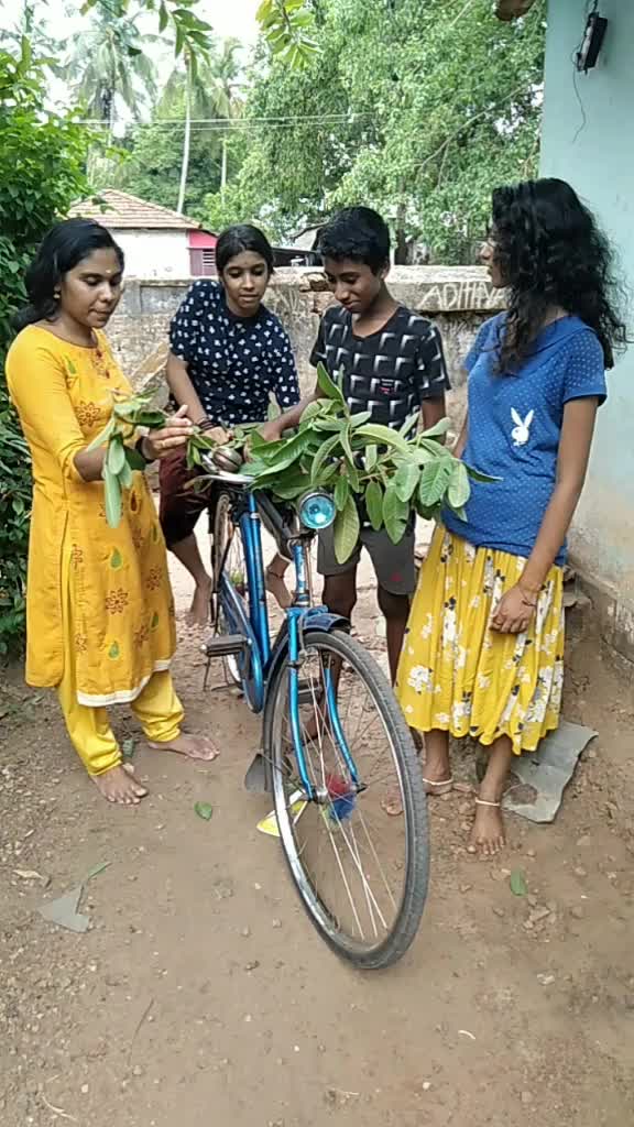 @lavanya തൃശ്ശൂർകാരി