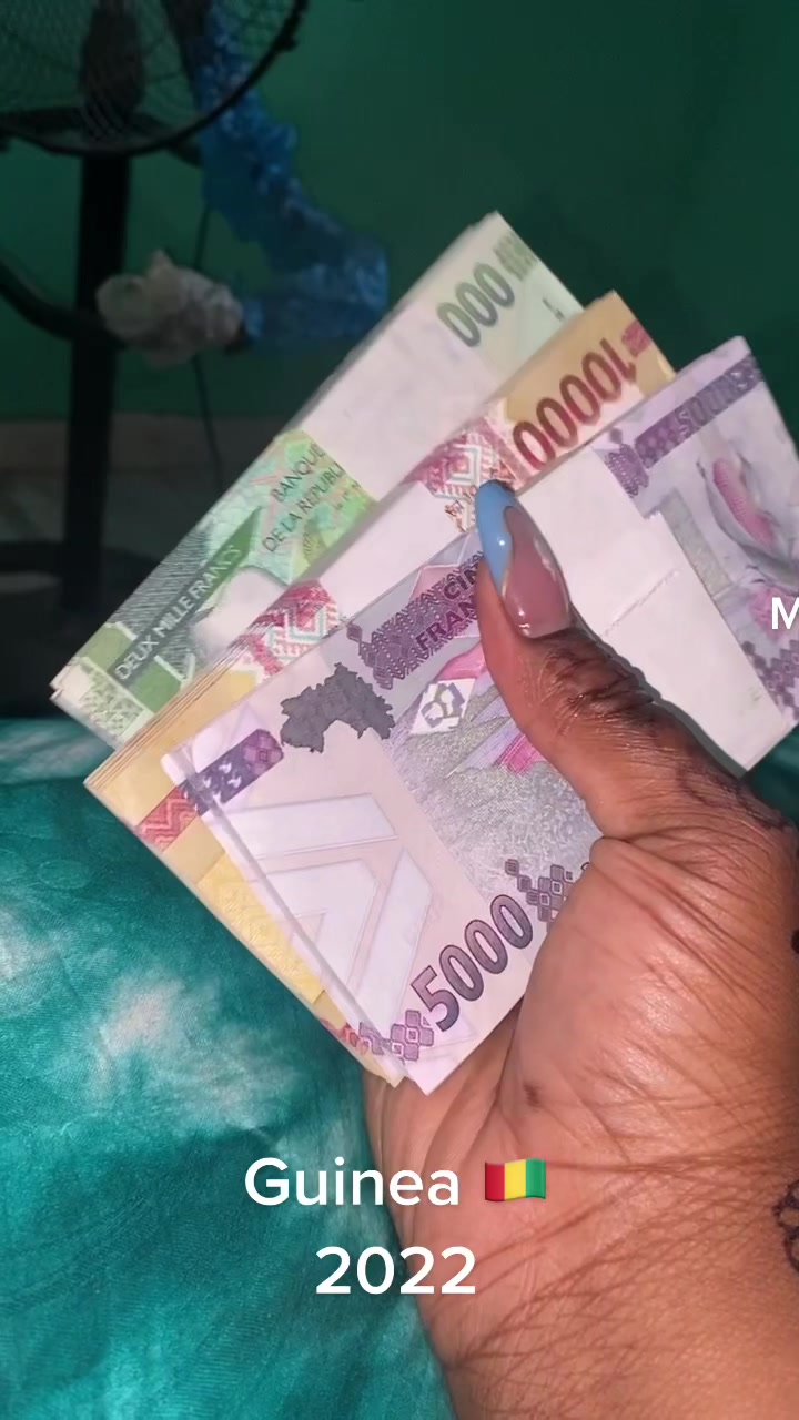 @Zenabou Kartel🦋