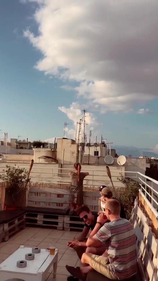 @Ρίκυ Χανς