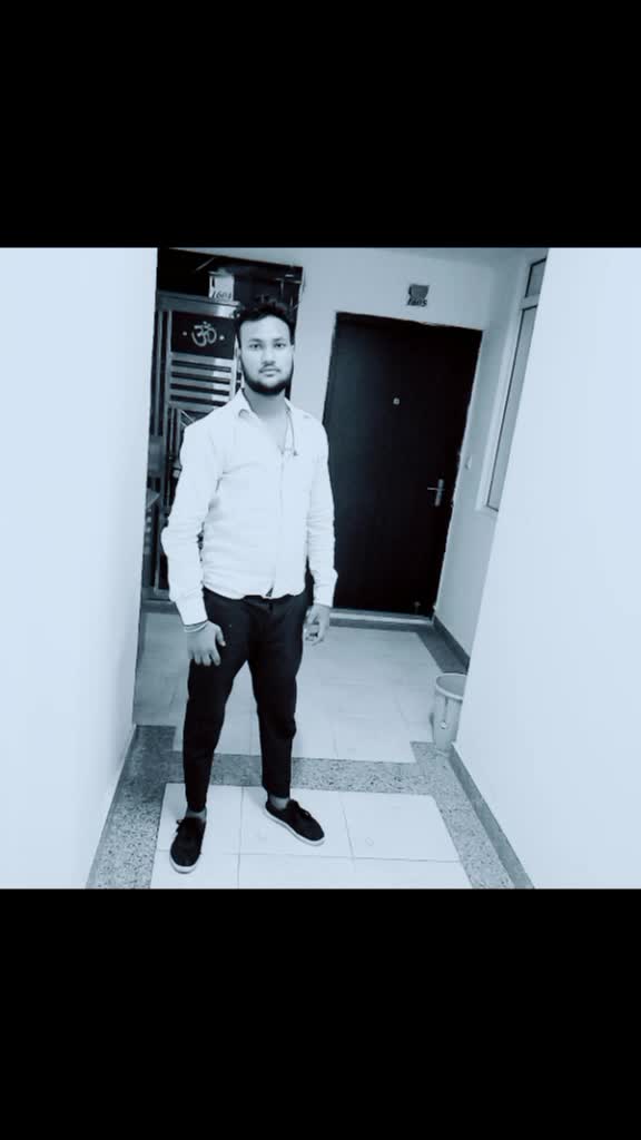 @𝒸𝒽𝑜𝓊𝒹𝒽𝒶𝓇𝓎